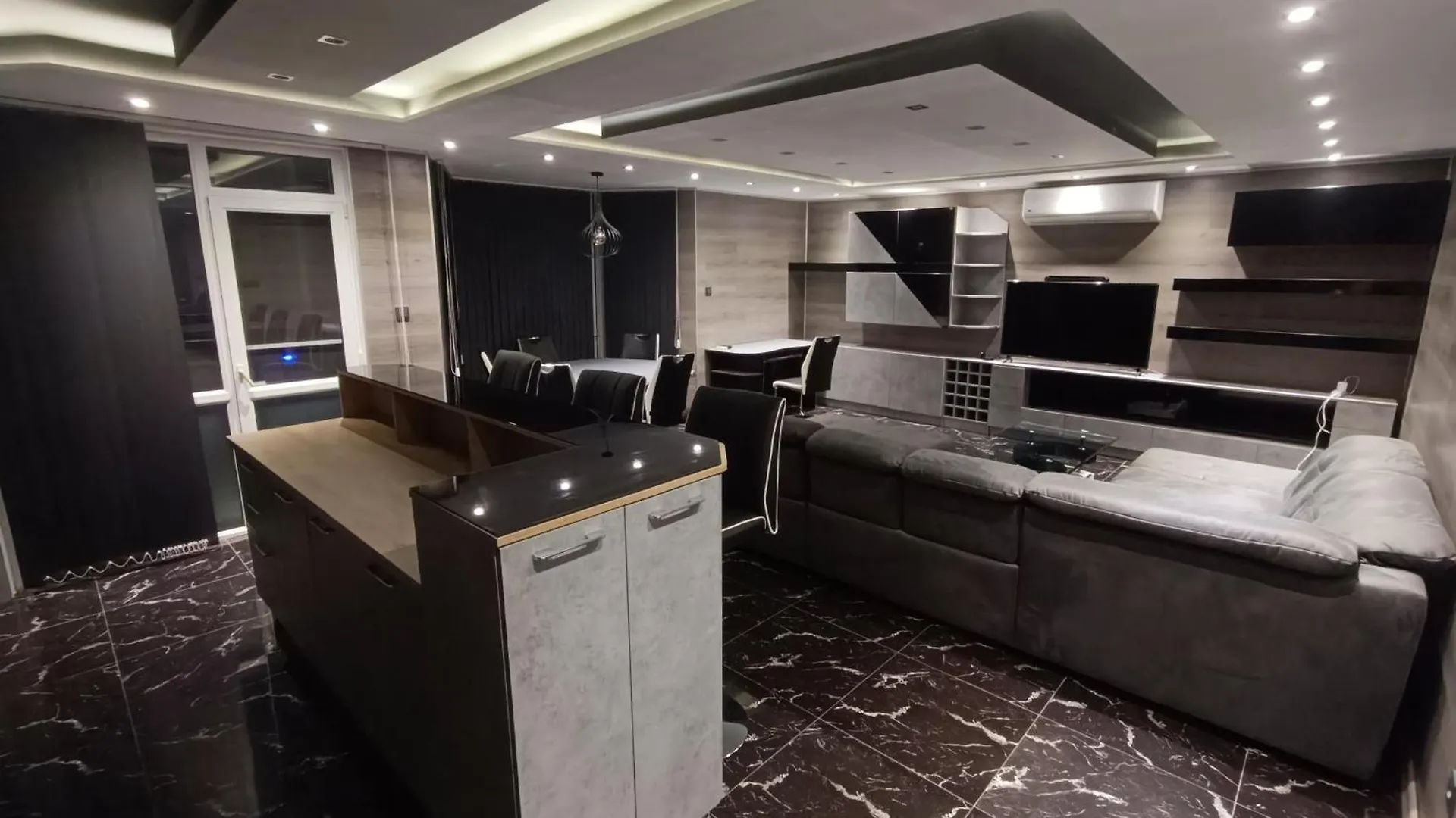 Onyx Apartment Бургас